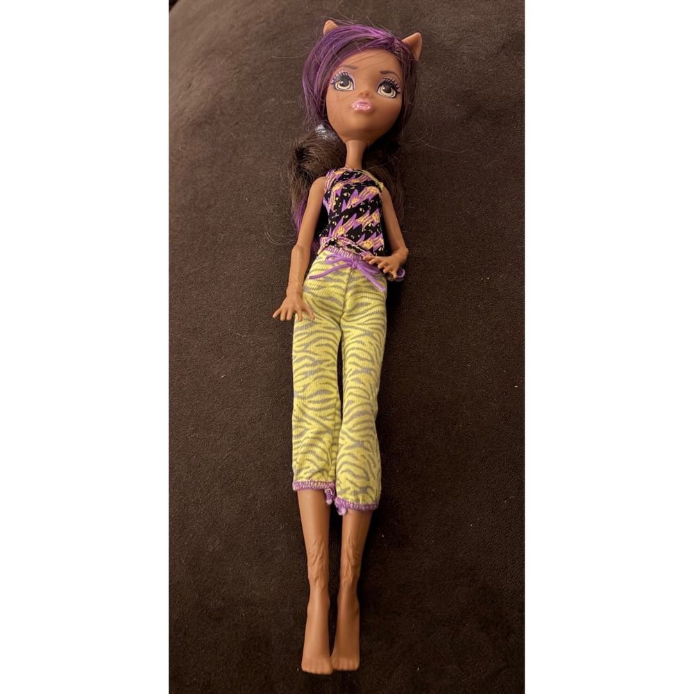 Monster High Clawdeen Wolf - Monster Family - Doll Purple Hair Pajamas Mattel